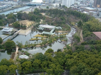 白鳥庭園管理事務所